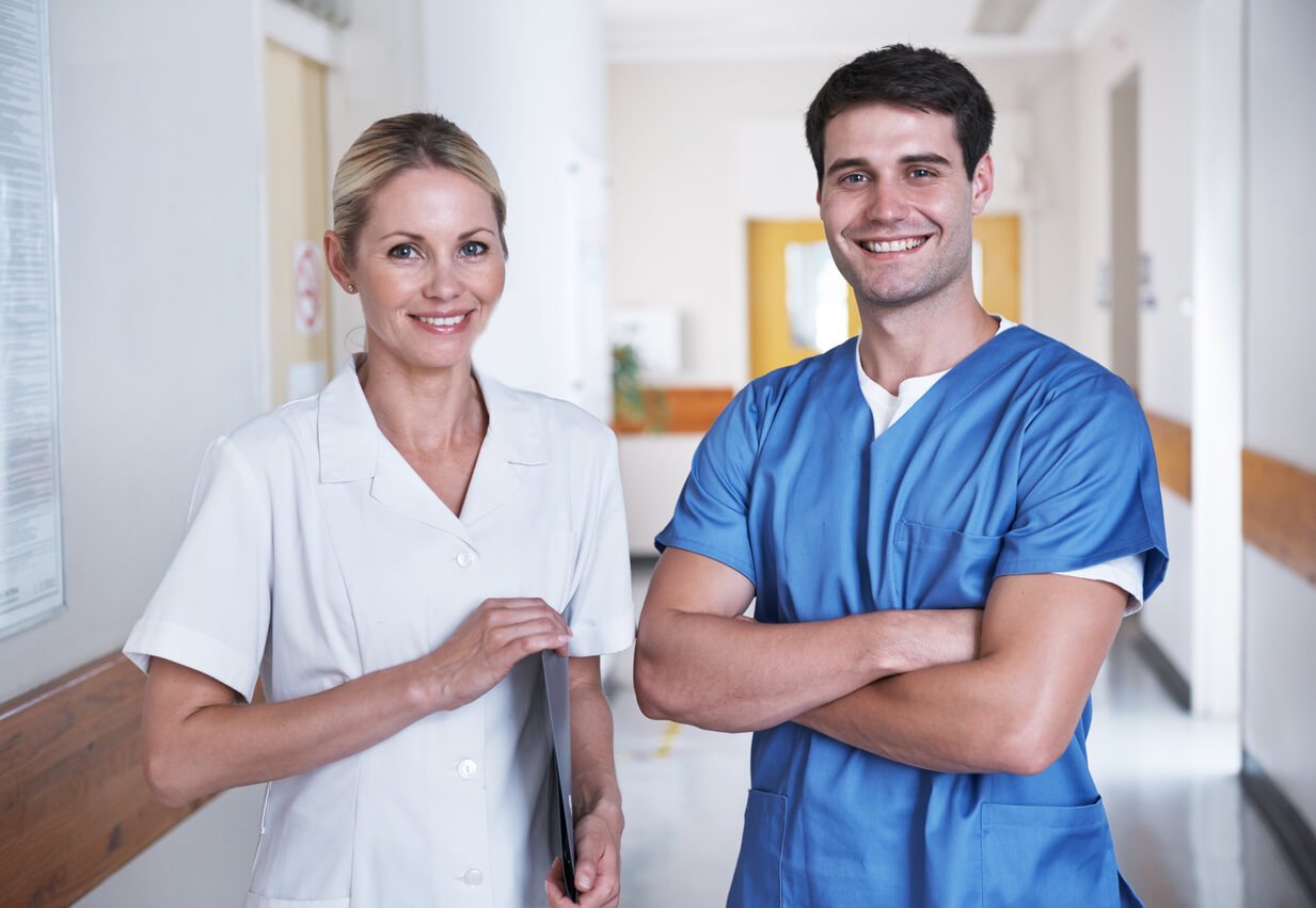 Tout savoir sur le salaire des aides-soignants 