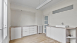 Mairie de Vincennes. Charmant local professionnel de 49 m2