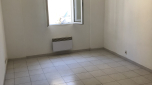 Aigues-Mortes intra-muros – Cabinet calme 32 m² – Idéal libéral