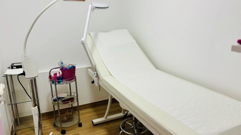 Cession Bail.  Centre 325 m²   Paris 20