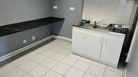 À LOUER - LOCAL MÉDICAL / PARAMÉDICAL - 145m² - LENS PROCHE CENTR