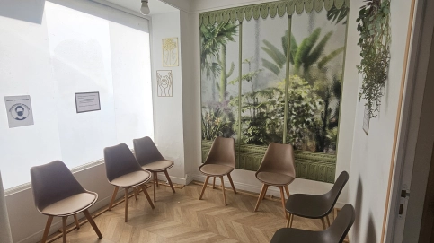 Cabinet médical – Paris 12 Daumesnil – 43 m² rénové en 2024