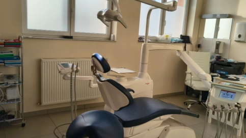 Cède cabinet dentaire près de Vichy Allier