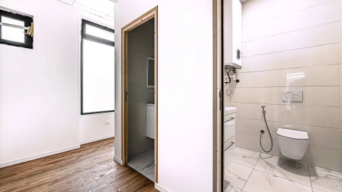 Local commercial de 76 m² de plein pied