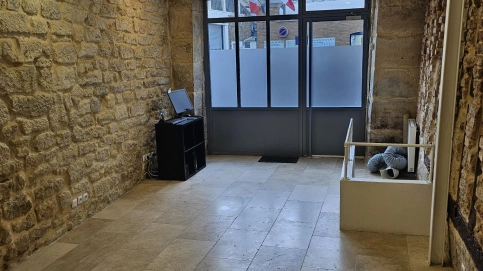 Local 38m2 à 100m métro Gobelins Paris 13ème à louer