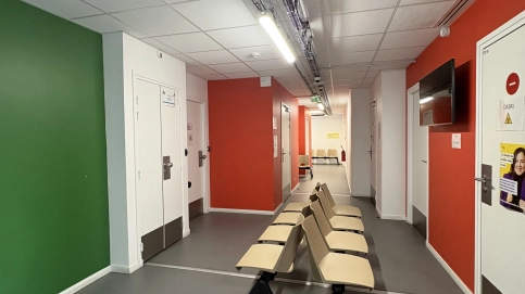 A louer locaux aménagés activités (para)médicales avec parking