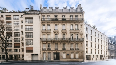 A louer – Bureaux médicaux & dentaires de standing – Paris Etoile