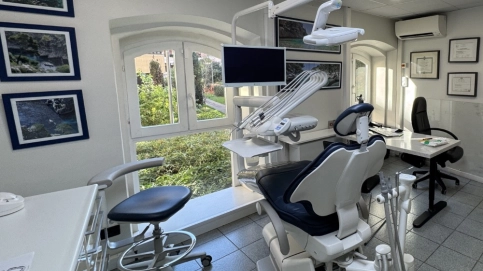 VEND CABINET MÉDICAL ET DENTAIRE