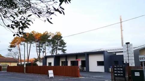 LOCAL PROFESSIONNEL SANTE A LOUER SEIGNOSSE 40 POLE SANTE NEUF