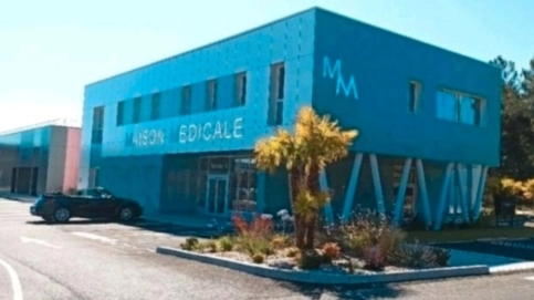 Local à partager Bureau 14m2 dans maison médicale
