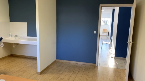 Bureau médical 20 m² – Neuf & PMR – Pessac (Tram B / Parking)