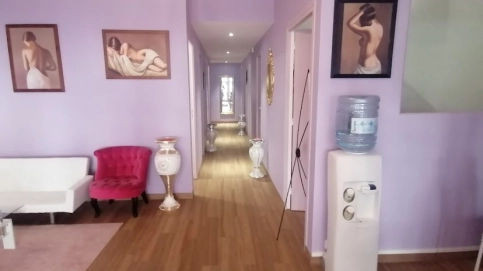 Cession Bail.  Centre 325 m²   Paris 20