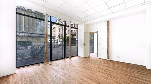 Local commercial de 76 m² de plein pied