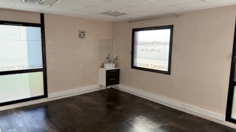 location bureau 22 m2 cabinet medical