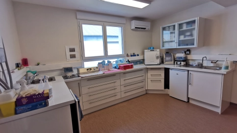 IMG_20220614_154137.jpg Chirurgie dentaire en milieu rural