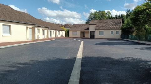 Parking Vue.jpg Groupement médical Joigny