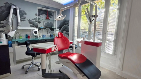 75012  VENTE CABINET DENTAIRE 2 PRATICIENS