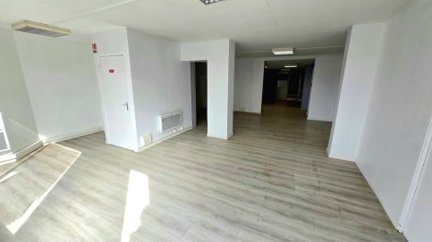 À LOUER - LOCAL MÉDICAL / PARAMÉDICAL - 145m² - LENS PROCHE CENTR