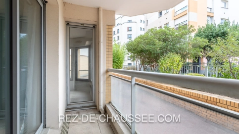 APPARTEMENT  3 PIECES – QUARTIER BECON, PROFESSIONS LIBERALAES