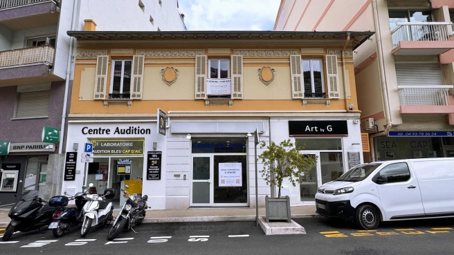 CAP D'AIL CENTRE • LOCAL VIDE IDÉAL KINÉ, INFIRMIERS ET OSTHÉO