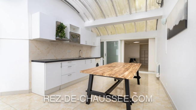 POPINCOURT LOCAL TRES BON ETAT IDEAL MEDECIN DENTISTE PARAMEDICAL