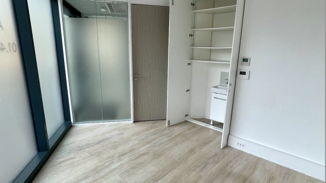 Bureau à louer dans un cabinet médical - Issy-les-Moulineaux