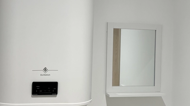 Local ou bureaux pro - Entièrement refait à neuf - LIBRE