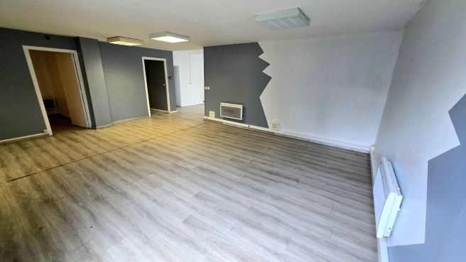 À LOUER - LOCAL MÉDICAL / PARAMÉDICAL - 145m² - LENS PROCHE CENTR