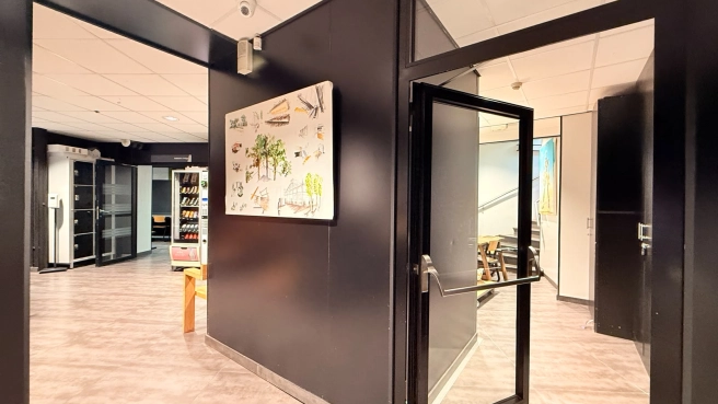 LOCAL COMMERCIAL D'EXCEPTION 675 M²  À VENDRE