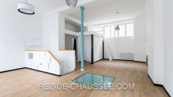 Appartement au calme dans passage pavé. Idéal Profession médicale