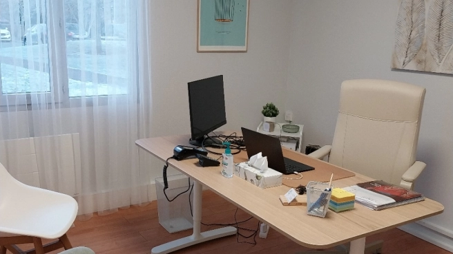 A LOUER BUREAU TEMPS PARTIEL DANS CABINET MEDICAL DE PSYCHIATRIE