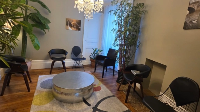 75012  VENTE CABINET DENTAIRE 2 PRATICIENS