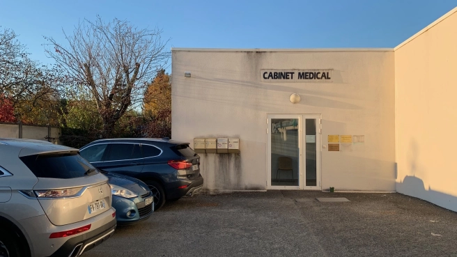 Bureau médical 20 m² – Neuf & PMR – Pessac (Tram B / Parking)