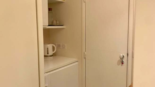 Cabinet en sous-location - paris 11éme charonne