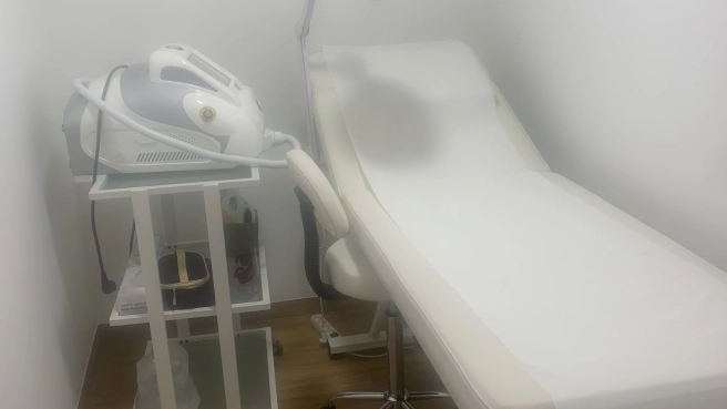 Cession Bail.  Centre 325 m²   Paris 20