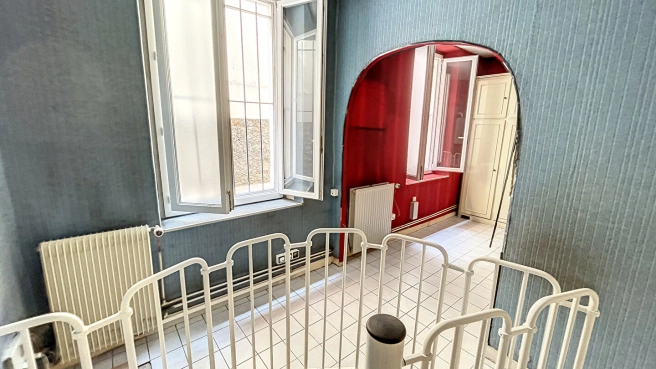 Local commercial sur cour, idéal cabinet médical dentaire