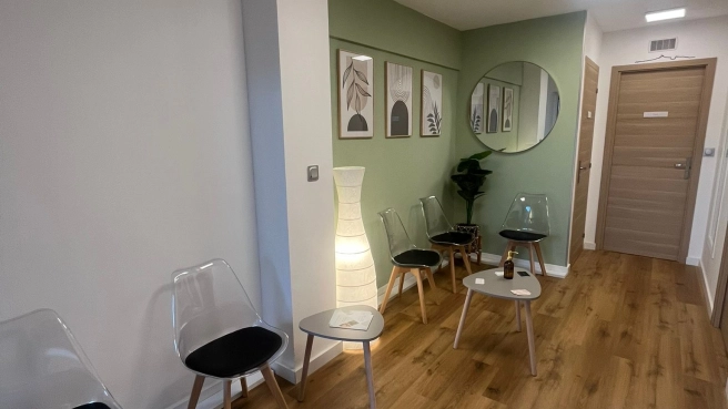 Bureau dans cabinet paramédical