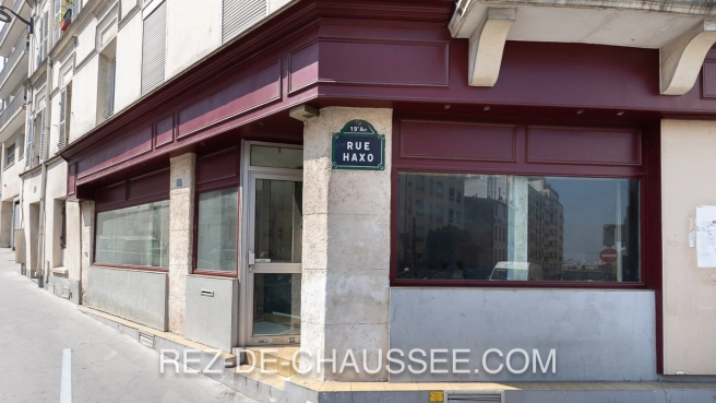 BUREAUX EN ANGLE TRES LUMINEUX,IDEAL MEDECIN DENTISTE PARAMEDICA