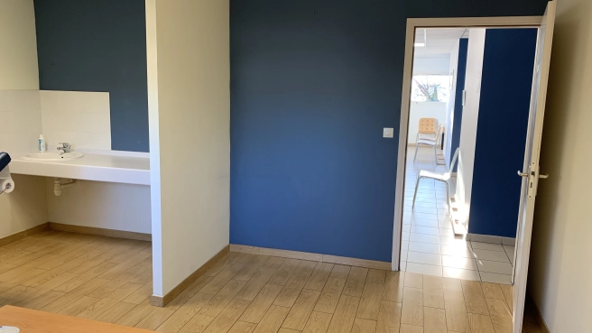 Bureau médical 20 m² – Neuf & PMR – Pessac (Tram B / Parking)