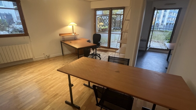 Idéal profession libérale, local commercial avec une terrasse