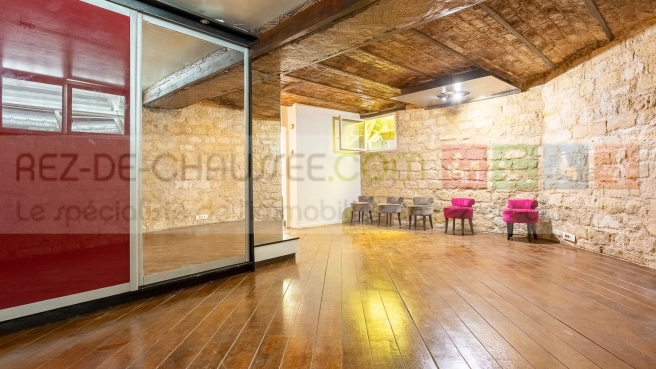 ESPACE SUR DEUX PLATEAUX DE 120M2 , IDEAL PROFESSION LIBERALE