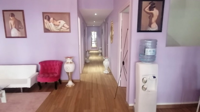 Cession Bail.  Centre 325 m²   Paris 20