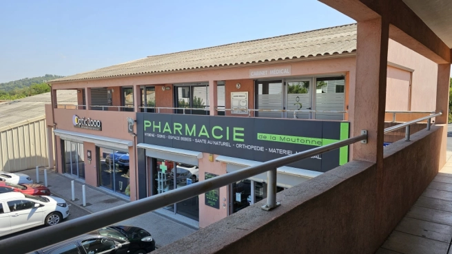 CABINET MÉDICAL À VENDRE OU À LOUER La Moutonne –83260 La Crau