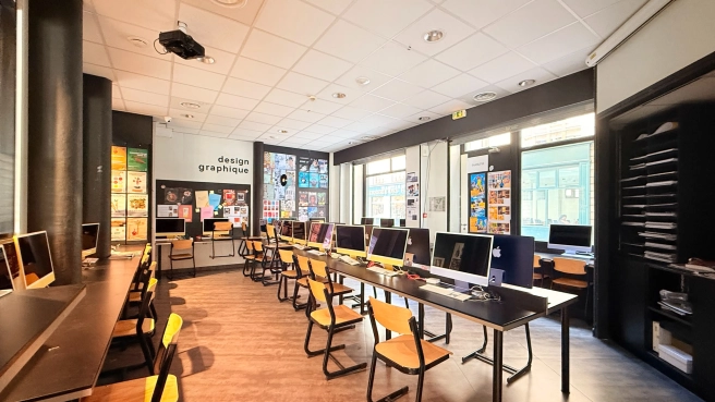 LOCAL COMMERCIAL D'EXCEPTION 675 M²  À VENDRE