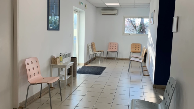 Bureau médical 20 m² – Neuf & PMR – Pessac (Tram B / Parking)